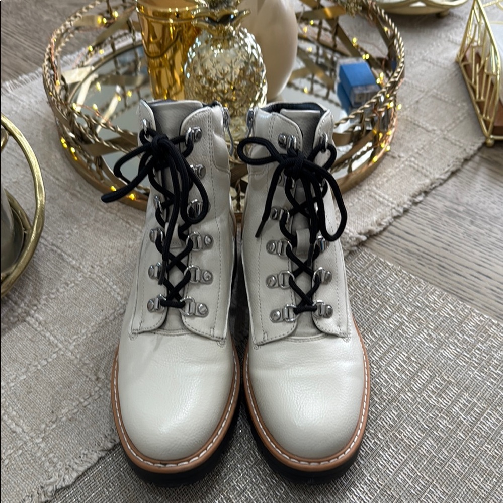 NWT! Women's Light Cream Faux Leather Ankle Boots